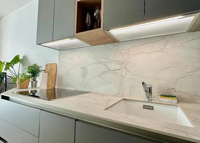 T2 - Cité Des Congrès - 5' à Pied De La Gare - Parking