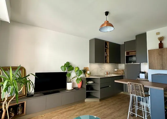 Apartamento T2 - Cité Des Congrès - 5' à Pied De La Gare - Parking Nantes