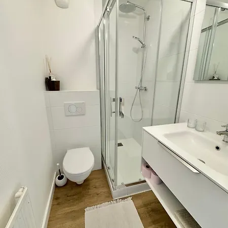 T2 - Cité Des Congrès - 5' à Pied De La Gare - Parking Apartamento